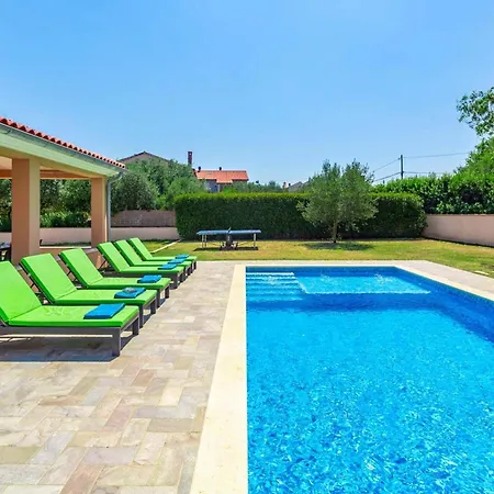 Vila Amalee By