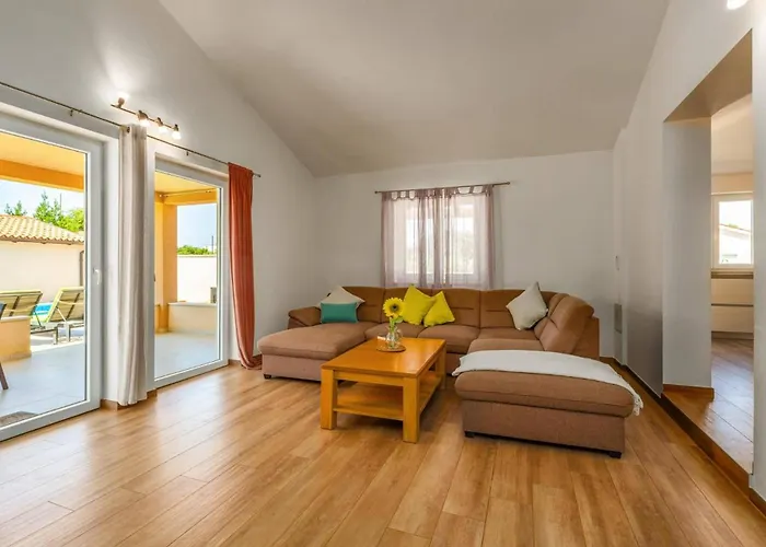 Villa Amalee By Ližnjan